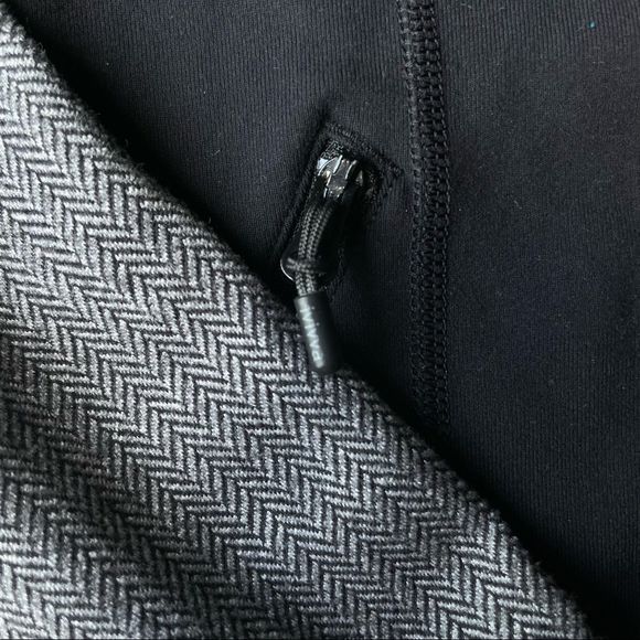 Ivivva by Lululemon Perfect Your Practice Jacket Black and Herringbone - Picture 2 of 5